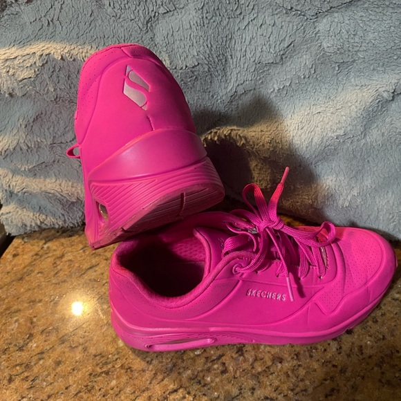 Skechers Women's Hot Pink Sneakers - Picture 2 of 7